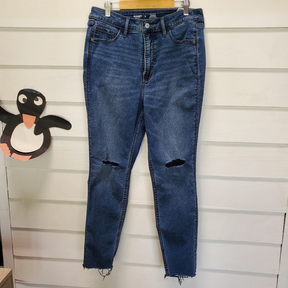 Old Navy Skinny Jeans Extra High Rise Distressed Look Size 10 in Good Condition